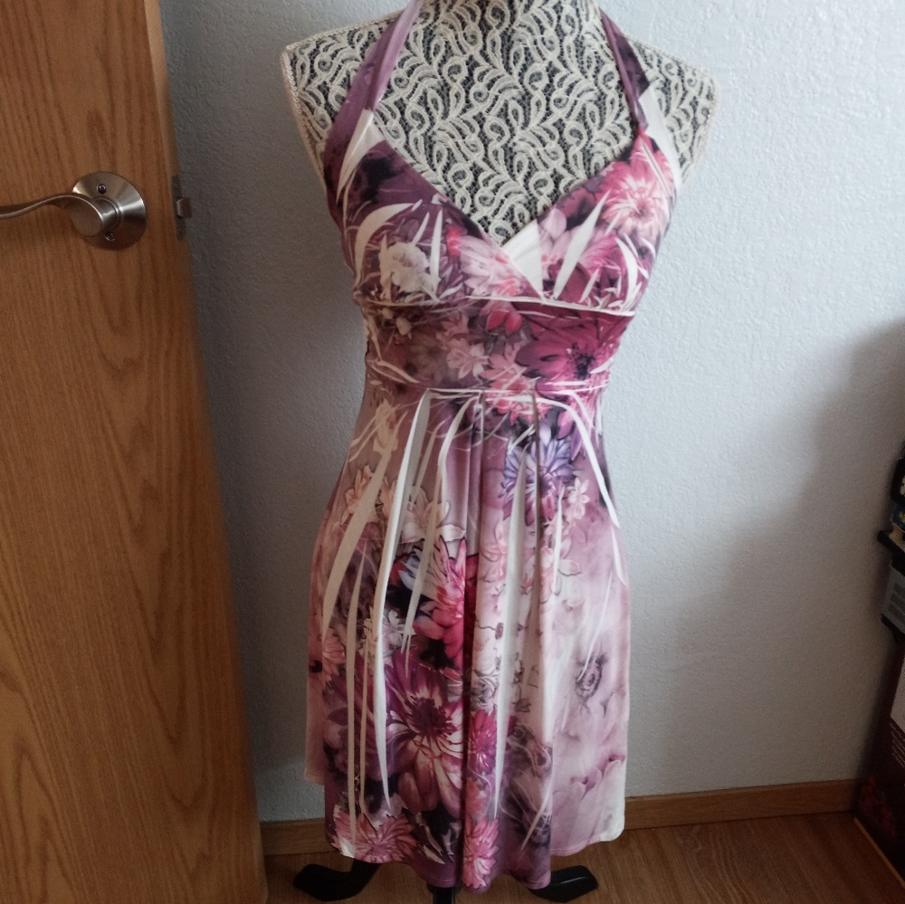 Y2k inspired flowy dress - Picture 1 of 4